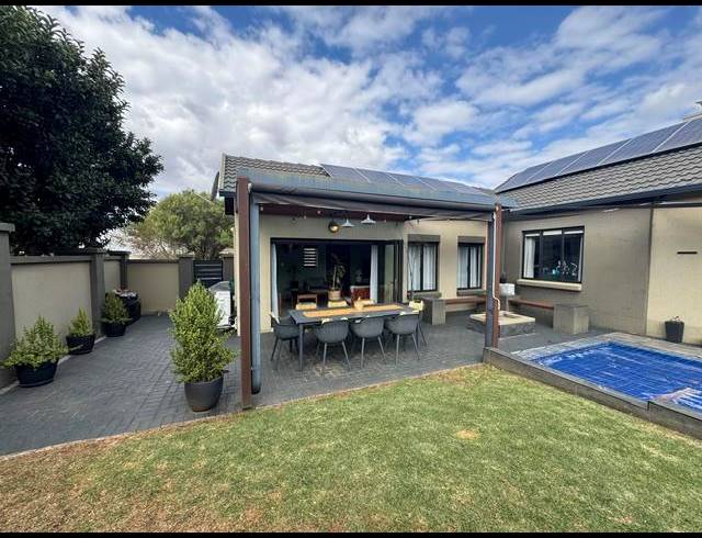 3 BEDROOM HOUSE FOR SALE IN MIDLANDS ESTATE